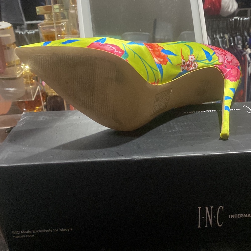 ALDO Heels - Picture 2 of 3